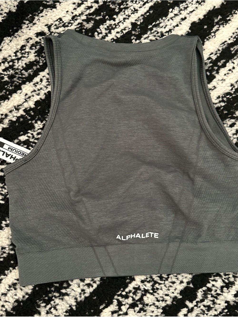 Alphalete Women's Dark Gray Crop Top - Charcoal
